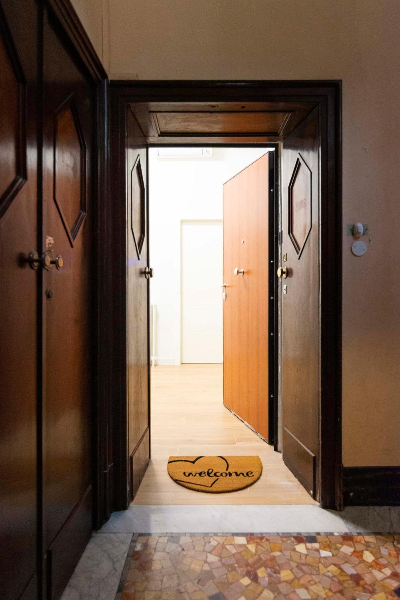 Italianflat - Navigli Suite มิลาน ภายนอก รูปภาพ